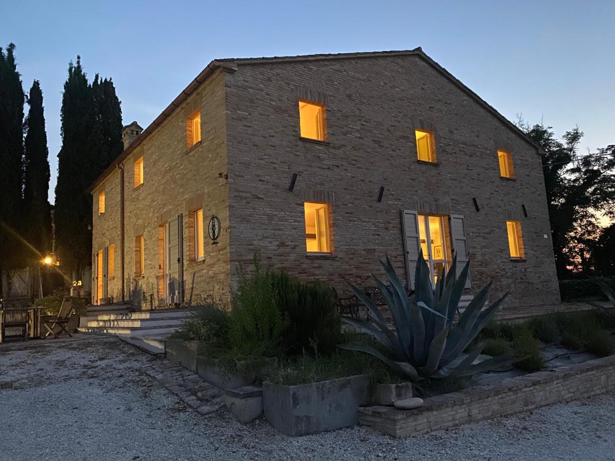 Al Teatro Di Tavignano Villa Чинголи Екстериор снимка